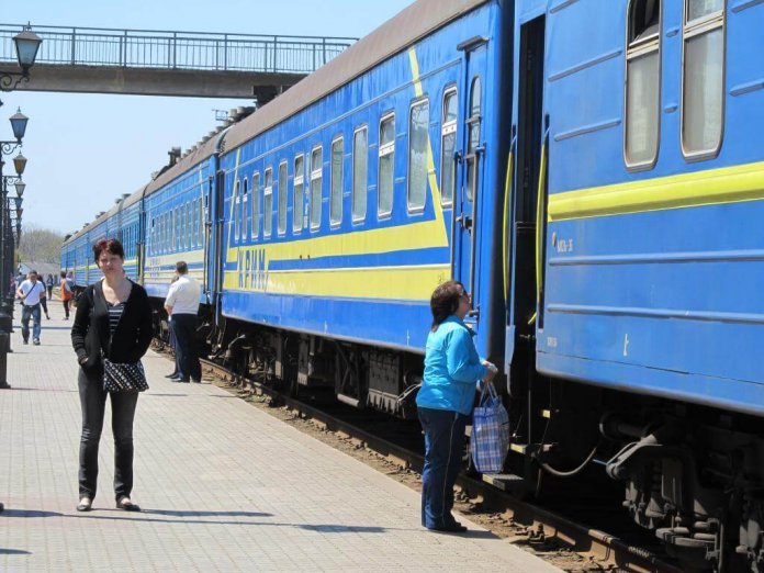 Crimea_train