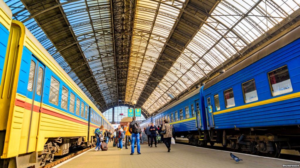 У вересні Укрзалізниця знизить ціни на квитки