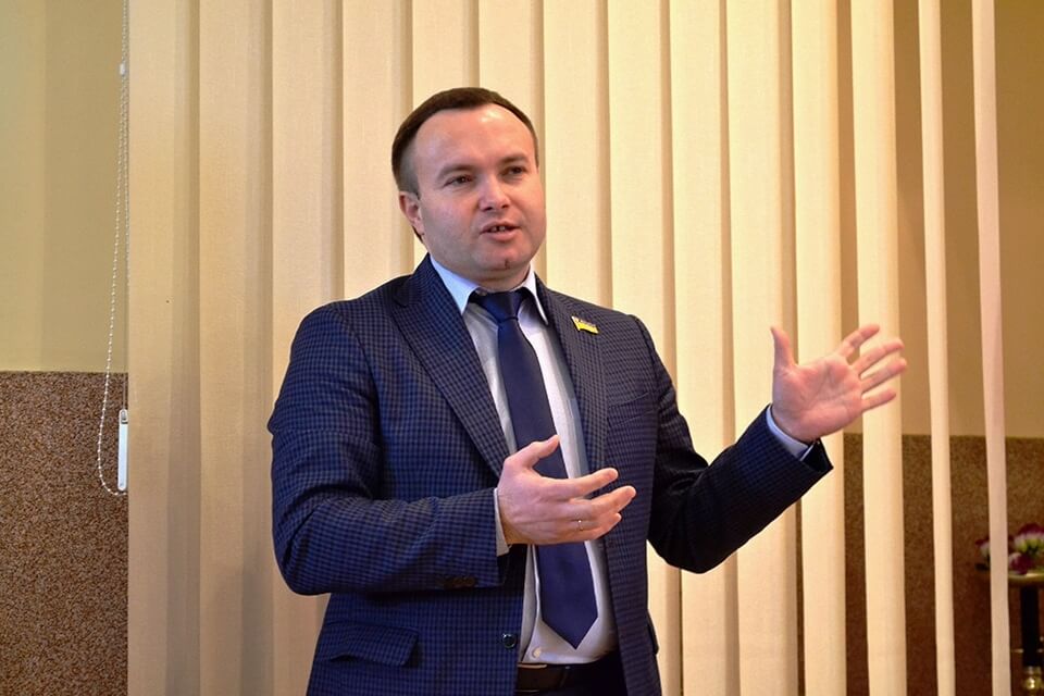 Острожан запрошують на розмову з депутатом обласної ради