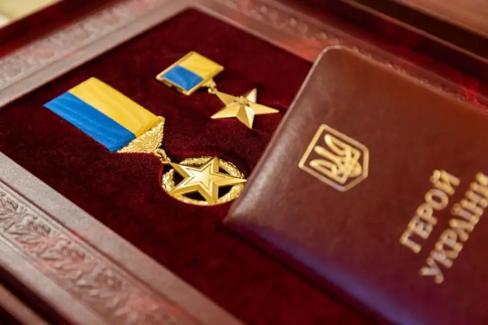 Звання Герой України посмертно: чому електронні петиції не працюють?