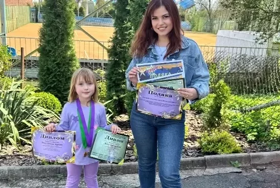 Юна вокалістка з Острога здобула три перемоги на міжнародних конкурсах